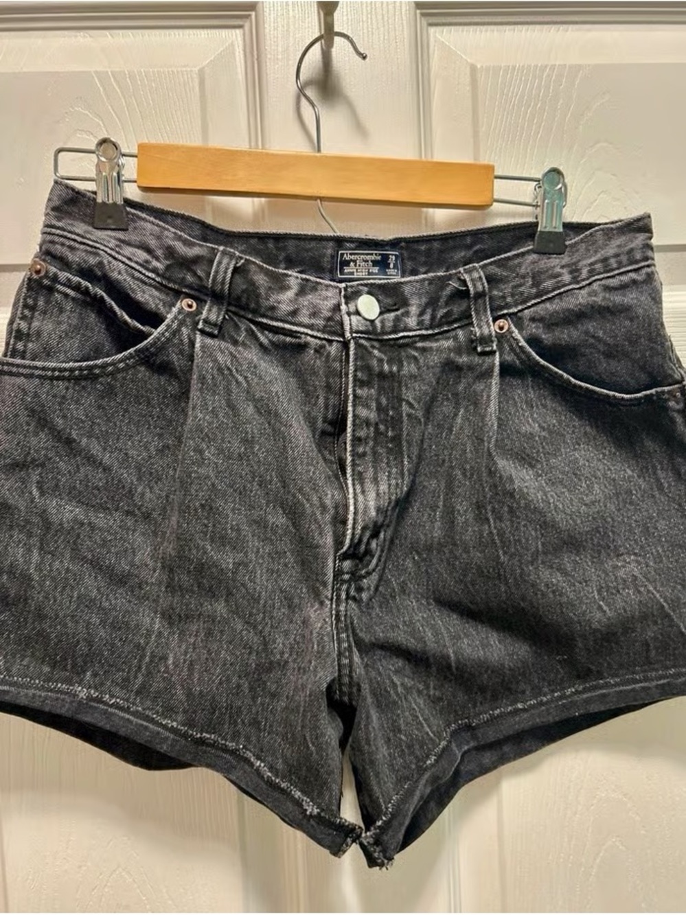 Abercrombie & Fitch Black Denim High-Waist Women’s Shorts